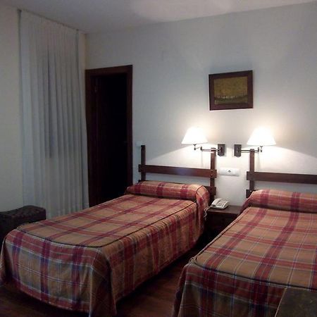 Hotel Termas De Lierganes Exterior photo