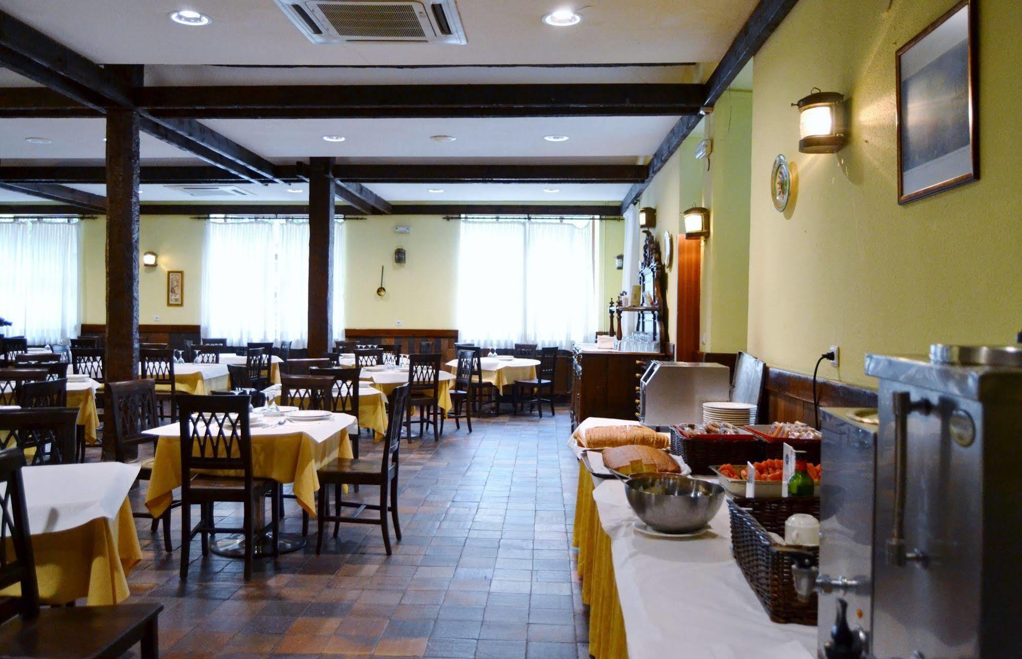 Hotel Termas De Lierganes Exterior photo